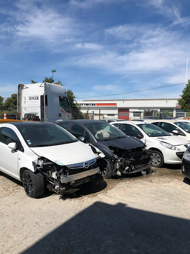 Aperçu des activités de la casse automobile AUTO PIECES 84 située à CARPENTRAS (84200)